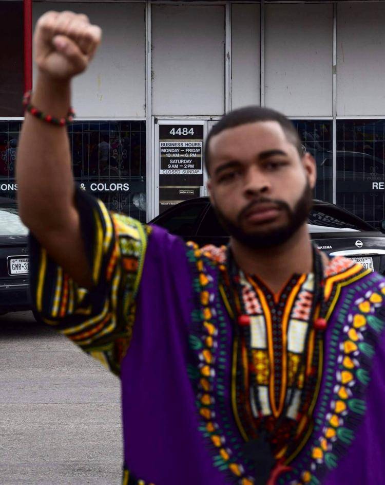 Mindenáron fehéreket akartak ölni a dallasi orvlövészek