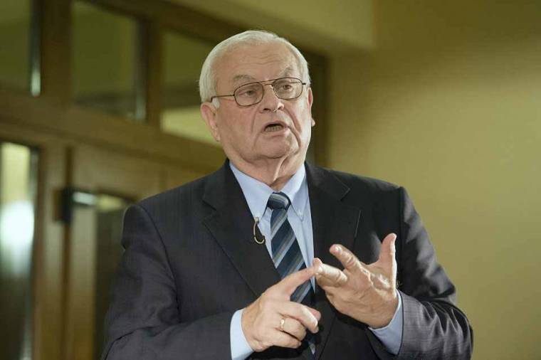 Harrach: a nemzetegyesítés újabb lépcsőfoka lehet a Máért ülése