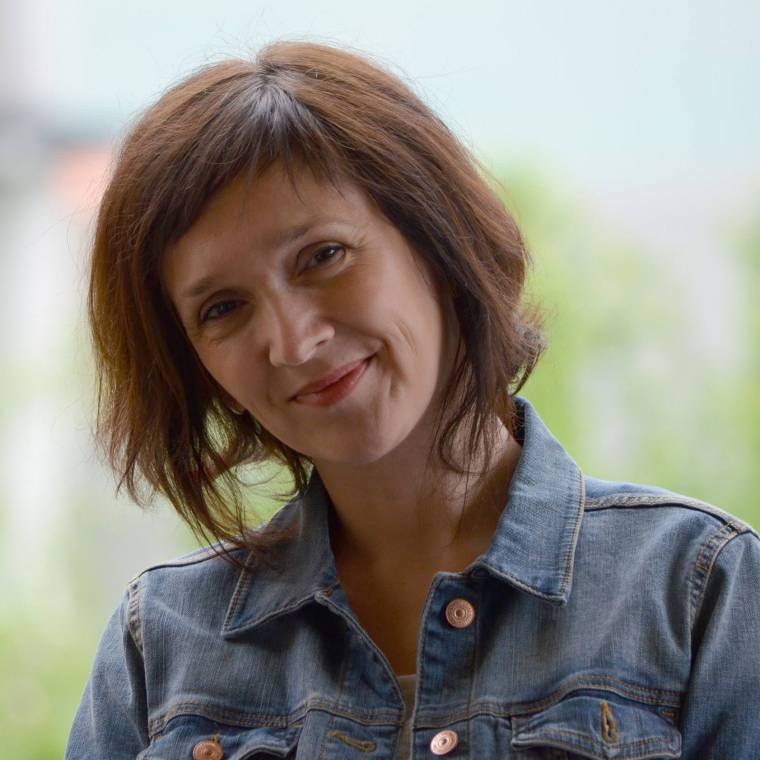 Erdélyi valóság haladó szinten: Botházi Mária főszerkesztő a kreatív délelőttökről, a Nőileg magazinról