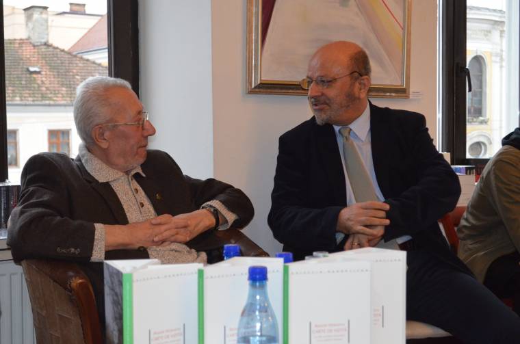 Román nyelvű esszékötet a magyar kulturális identitásról