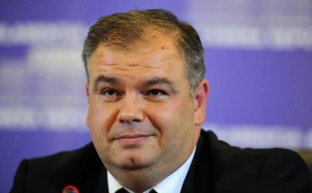 Kivonul a politikából Máté András Levente