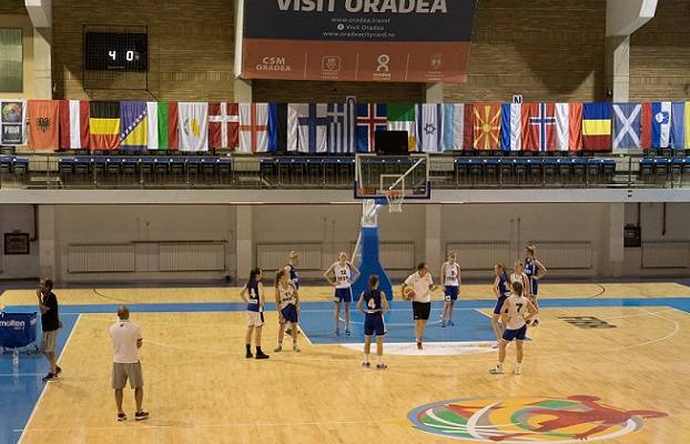 Nagyváradon küzdenek Európa legjobb fiatal kosarasai