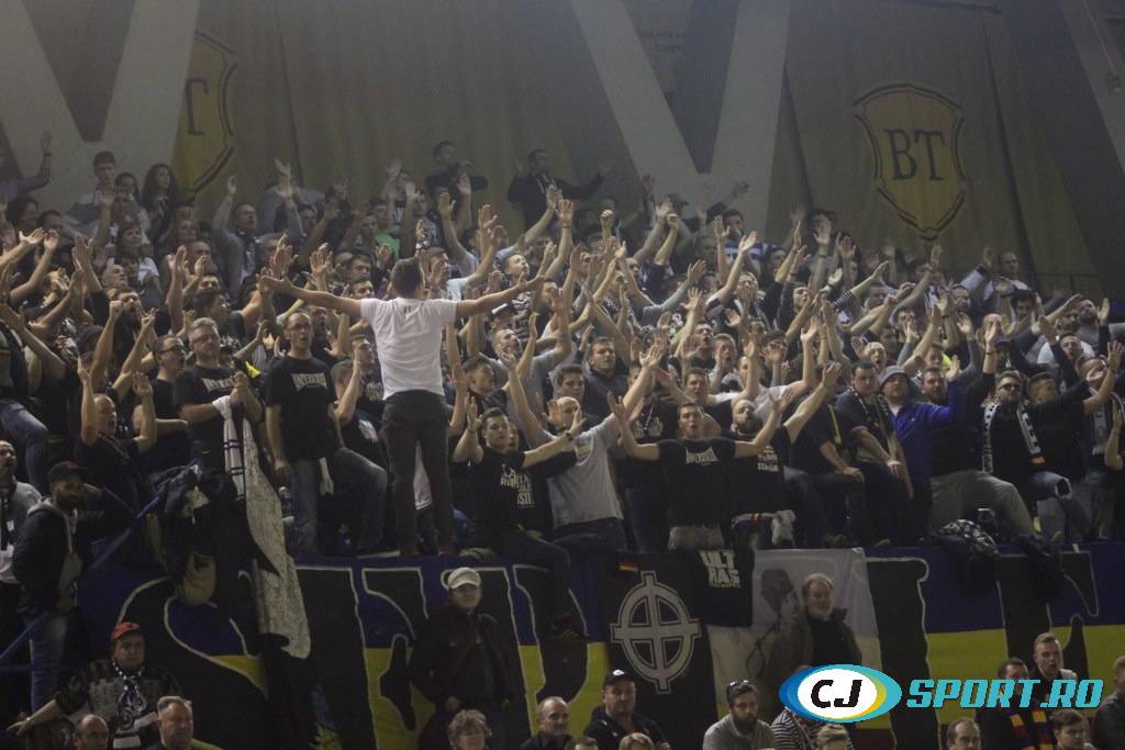 •  Fotó: www.romanianultras.net