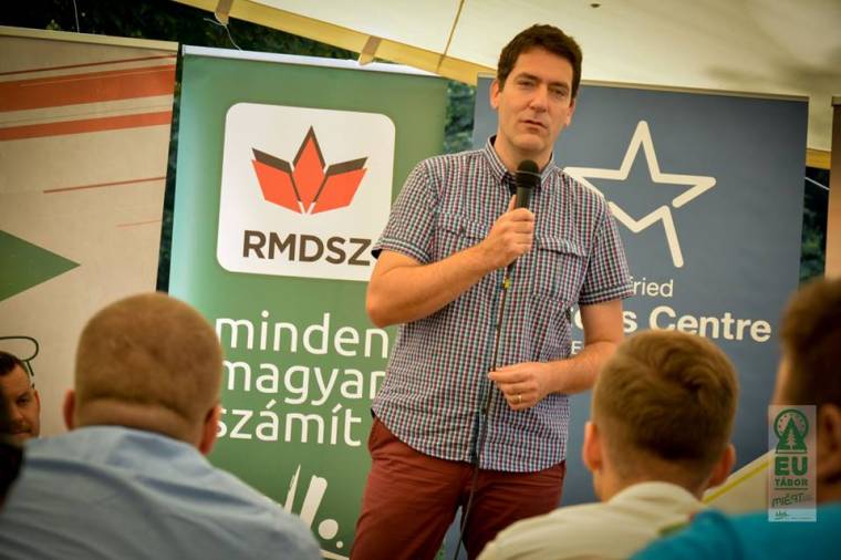 A rádióba tart az RMDSZ távozó ügyvezető elnöke