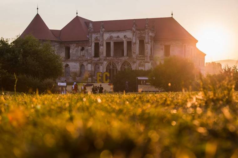 Megkezdődött a bonchidai Electric Castle fesztivál