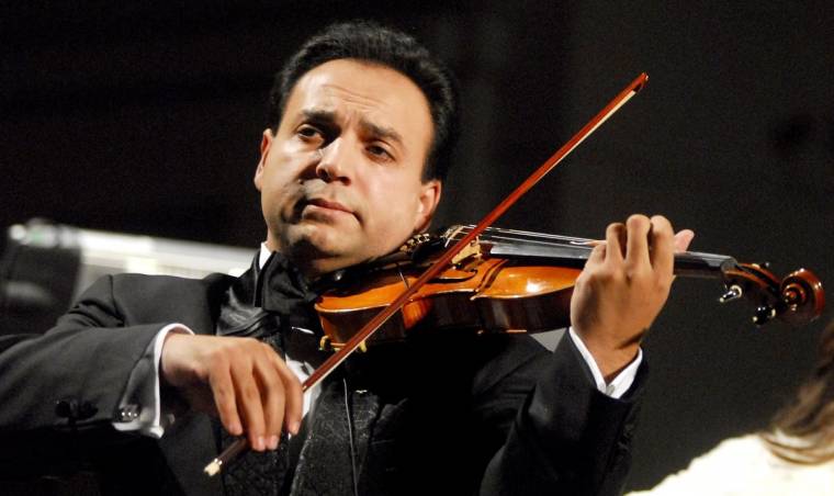 Adománygyűjtő koncertek Mága Zoltánnal