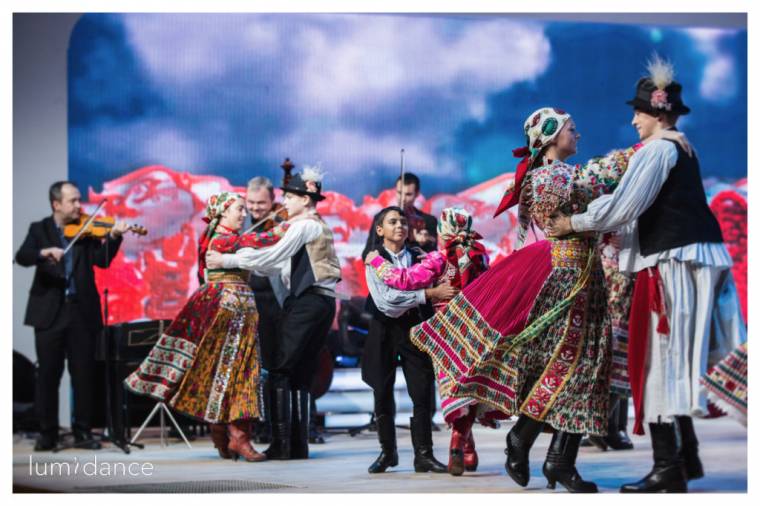 Középdöntőbe „repültek” a méraiak a Fölszállott a pávában