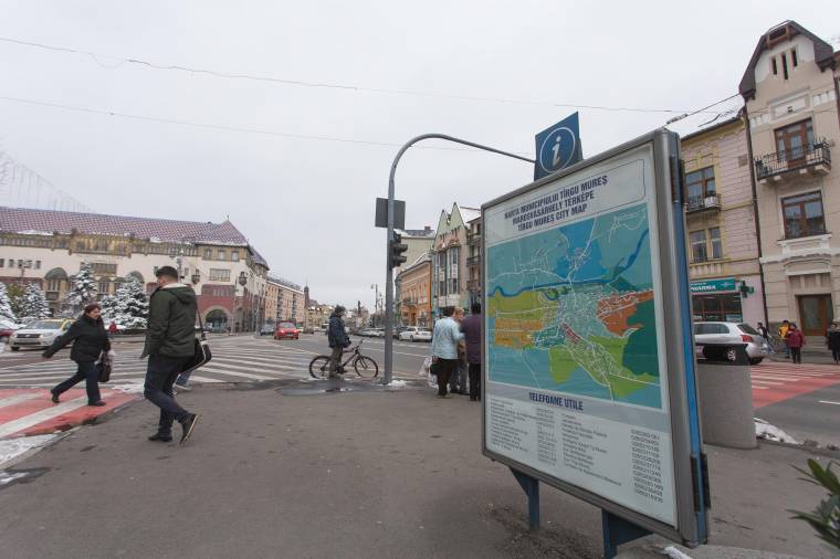 Térkép a világtalanoknak – Jótékonysági bál Vásárhelyen