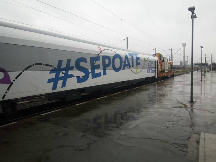 Ötezer euróból korszerűsített egy személyvagont a szakszervezet, de késve érkezett