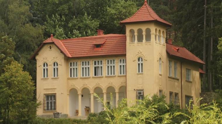 Ötvenéves a csucsai múzeum: folytatódik a pereskedés az Ady által is lakott Boncza-birtokért