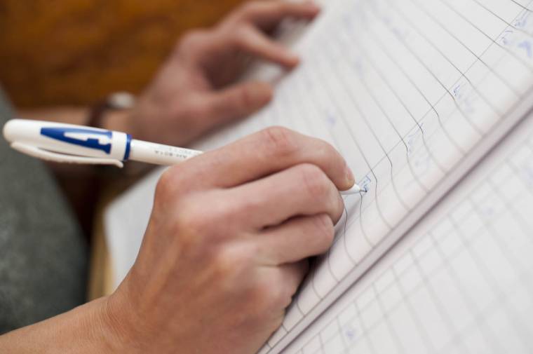 Nehéz „elszámolni” a munkaidővel – Nem minden ágazatban alkalmazható a módosított törvény