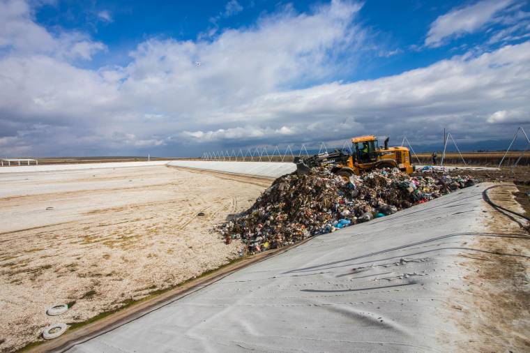 Beindították a lécfalvi hulladékkezelőt, kizárólag háromszéki szemetet fogad