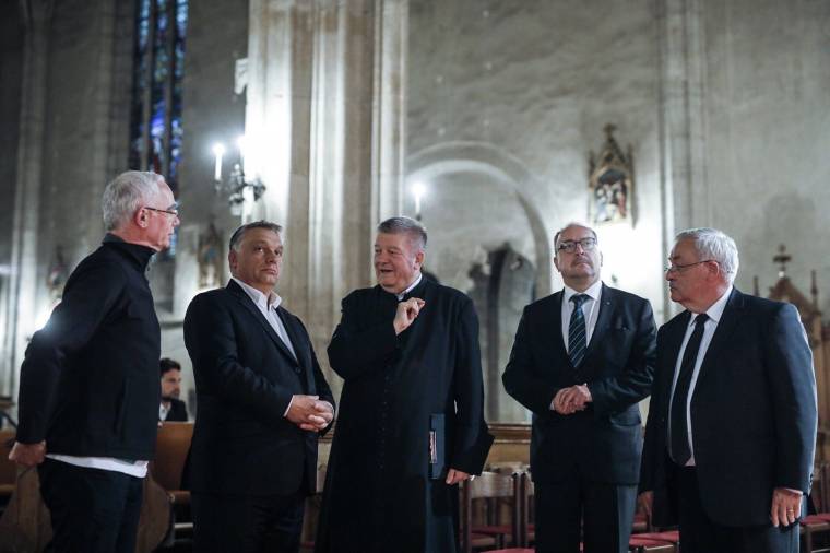 A Szent Mihály-templomot is felkereste Orbán Viktor Kolozsváron