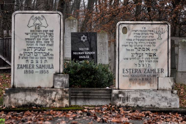 Bűnvádi eljárás indult a szászrégeni temetőgyalázás ügyében
