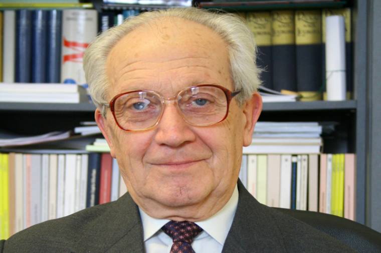 Elhunyt Szilágyi Pál matematikus, intézményépítő