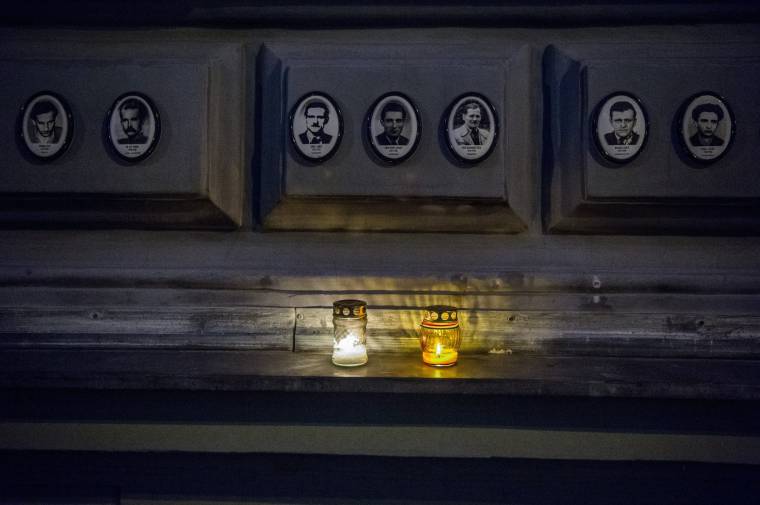 Magyarország függetlenségének fontosságát hangsúlyozták az 56-os forradalomra emlékezők