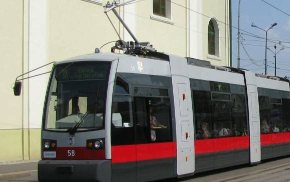 Véget ért a sztrájk, közlekednek a villamosok és a buszok Nagyváradon