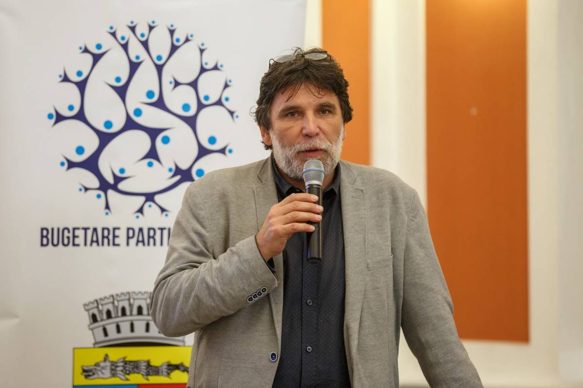 Guttmann Szabolcs szerint a felszíni tömegközlekedés terén is van tennivaló &bullet;  Fotó: Facebook/Emil Boc