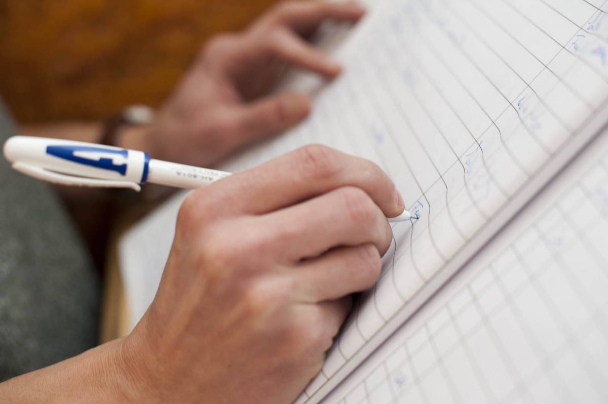 Nem írják alá a törvénymódosítást. Az iskolákban nincs elég hely, és a szükséges feltételek ishiányoznak az órákra való felkészüléshez &bullet;  Fotó: Kristó Róbert