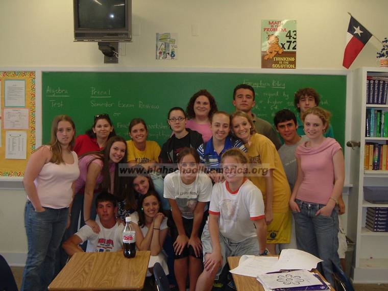 Középiskolásokat hív külföldi tanulmányútra a High School in America