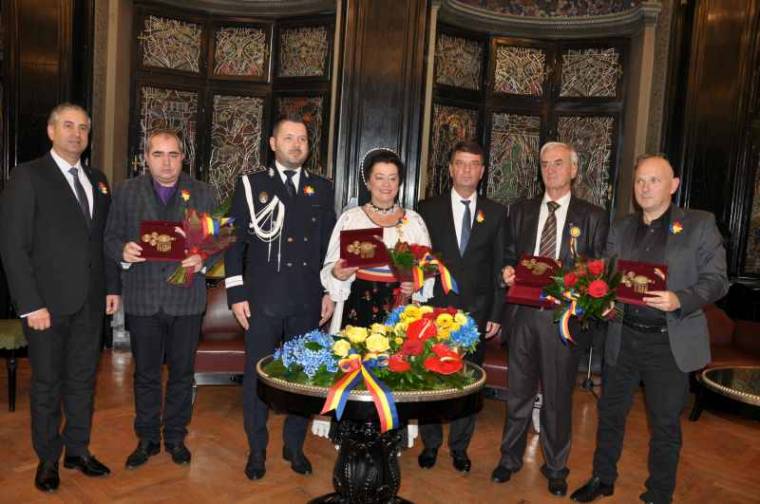 Kormánykitüntetést kapott a szélsőséges Maros megyei ügyvéd