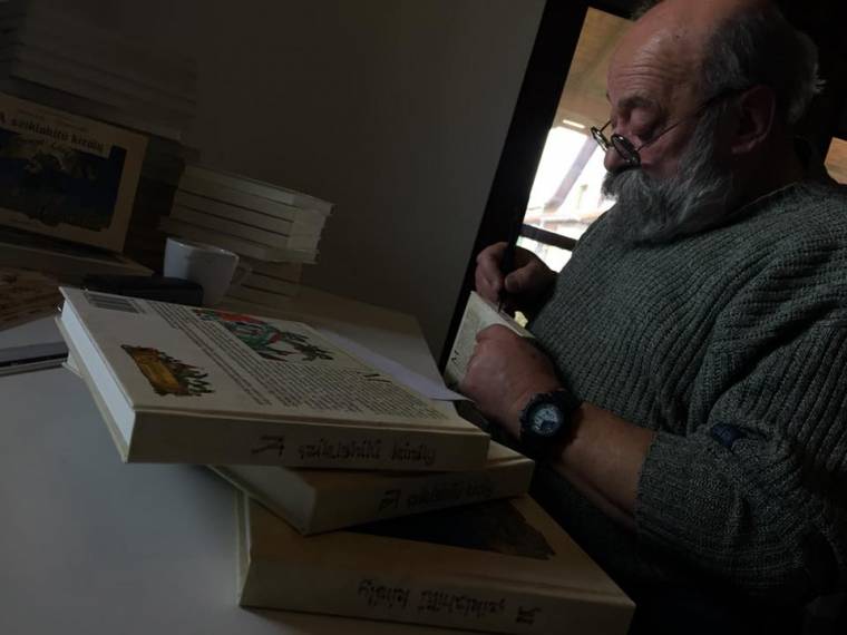 Kalandregény a sziklahitű lovagkirályról