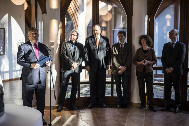 Orbán: folytatásra vár Makovecz Imre hagyatéka