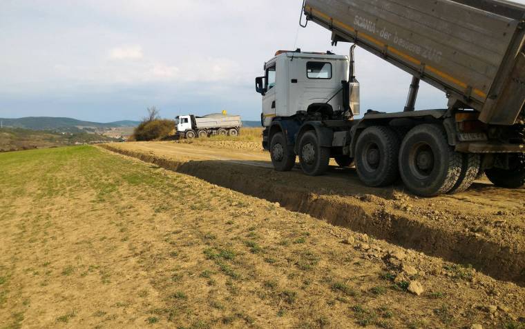 Önerőből kezdett útépítésbe a széki közbirtokosság