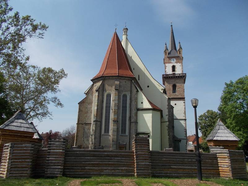 A besztercei szász evangélikus templom •  Fotó: Cristis.ro