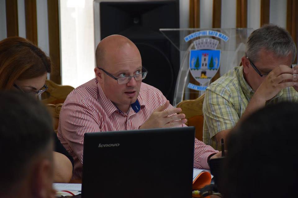 Kereskényi Gábor számára érthetetlen, hogy a prefektúra miért támad (archív felvétel) • Fotó: Facebook/Primăria Municipiului Satu Mare / Szatmárnémeti