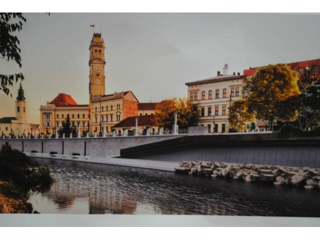 A Körös-parti promenád látványterve, háttérben a városháza •  Fotó: Oradea.ro
