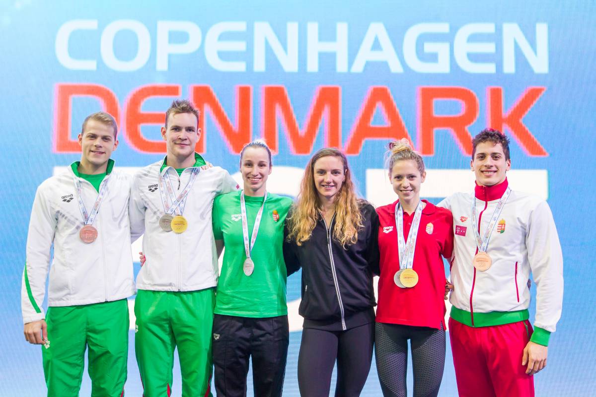 A magyar érmesek: Kenderesi Tamás, Bernek Péter, Verrasztó Evelyn, Hosszú Katinka, Kapás Boglárka és Gyurta Gergely •  Fotó: www.musz.hu