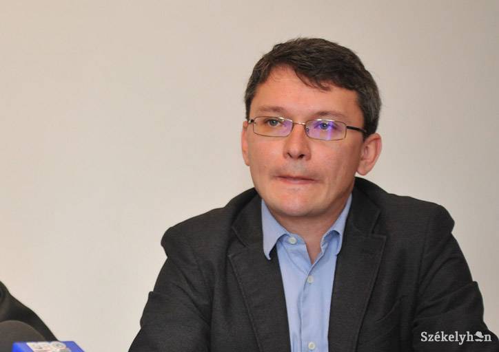 Nem szabad lemondani róla. Csomortányi István szerint számos érv támasztja alá a szobor létjogosultságát •  Fotó: Mohácsi László Árpád