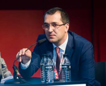 Iohannist próbálja bemószerolni a gyanús vakcinabeszerzések ügyében a volt USR-es egészségügyi miniszter