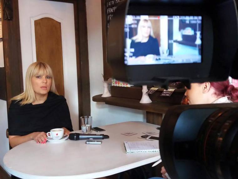 Elena Udrea lemondott a Costa Rica-i menekültstátuszról, és hazatért Romániába