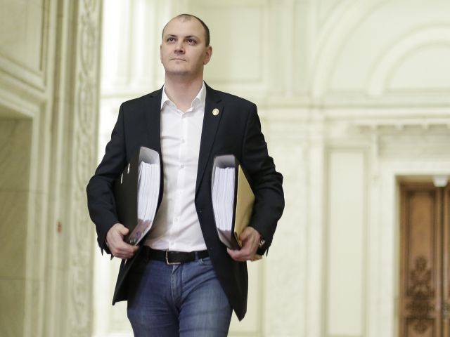 Meghosszabbították Sebastian Ghiță kiadatási eljárását