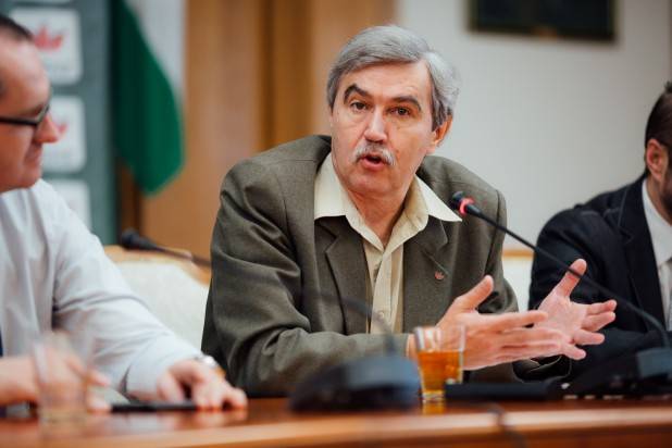 „Tíz év után is lehet valaki visszaeső” – Márton Árpád: nem egyértelmű az összefüggés a törvény és a bűncselekmények között