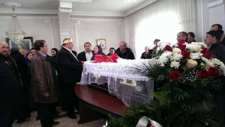 Új roma „császárt” koronáztak Nagyszebenben