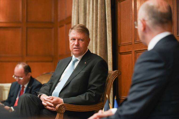 Az ország oktatási-kutatási stratégiájáról konzultálna Klaus Johannis a politikai pártokkal a Művelt Románia projekt keretében