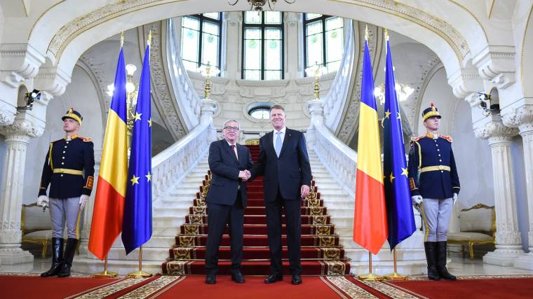Magas rangú vendégek köszöntötték az EU-elnökséget átvevő Romániát – kisebb tüntetés „színesítette” a bukaresti nyitórendezvényt