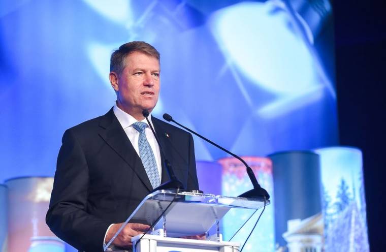 Megtámadja az alkotmánybíróságon a referendumtörvényt a román elnök