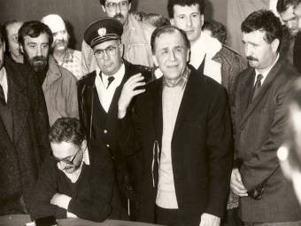 Ismét felsült a katonai ügyészség a Ion Iliescu elleni vádirattal a forradalom perében