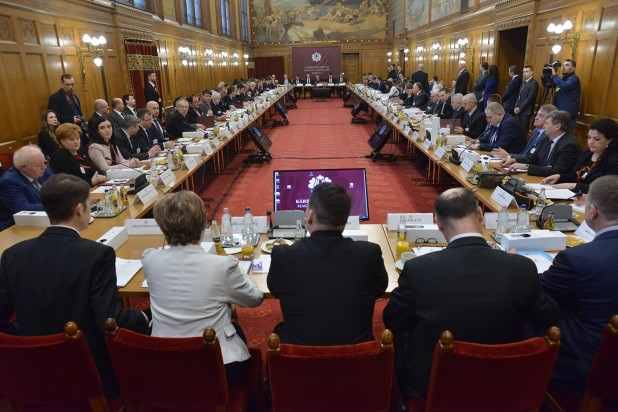 Kelemen: a parlamenti együttműködés eredménye a vásárhelyi iskola törvény útján történő létrehozása