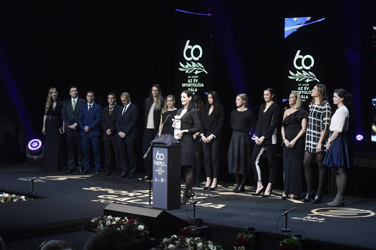 A Győri Audi ETO KC háromszoros Bajnokok Ligája győztes női kézilabdacsapata, az év csapata hagyományos csapatsportokban •  Fotó: MTI