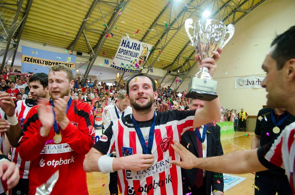 Emlék. Andrei Mihalcea 2015-ben a Challenge Kupa serlegével •  Fotó: Archív