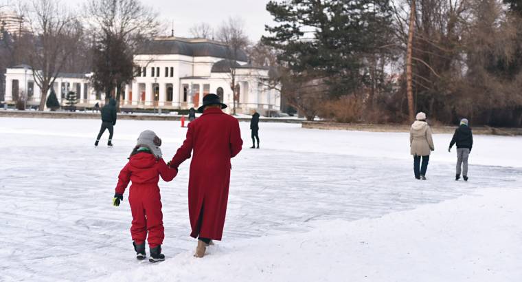 Kifogásolják a szakemberek a sétatéri tóra tervezett korcsolyapályát