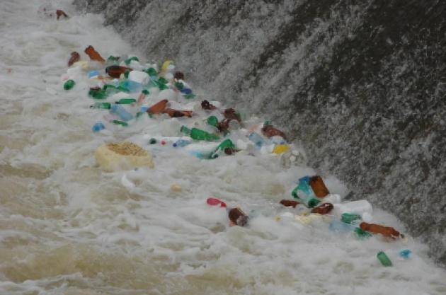 Gátat vetnének a „pillepalack-úsztatásnak” a Szamoson