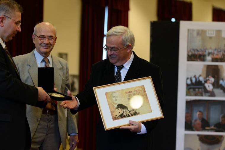 Díjazták a református műemlék épületek megőrzőit