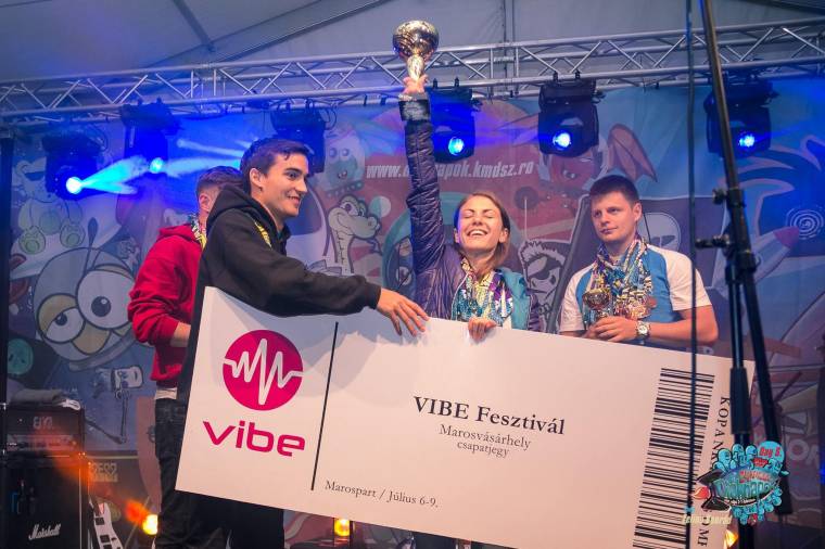 Hatalmas bulival ért véget a kolozsvári egyetemisták diáknapos „űrutazása”