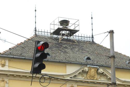 Megszólalnak a légvédelmi szirénák